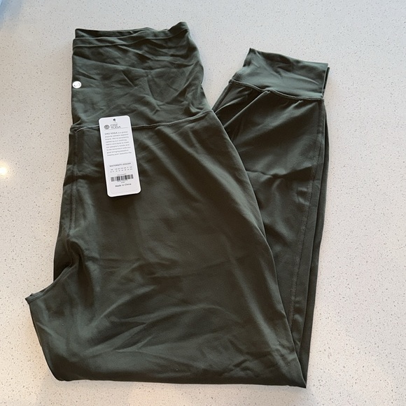 Butterluxe Maternity Pockets Joggers 27" - Super High Waist - Picture 6 of 6